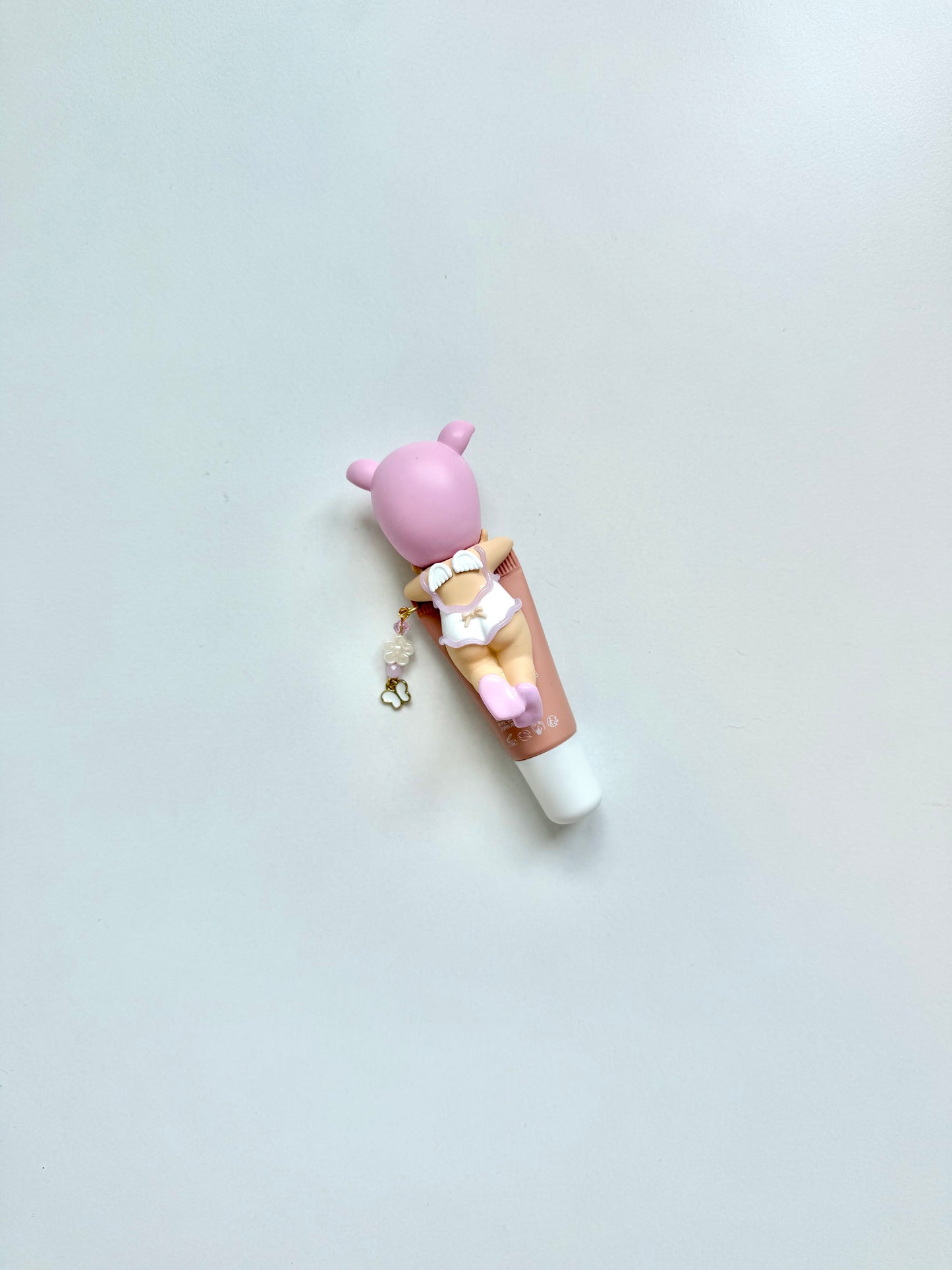 Dreaming Pig Hipper