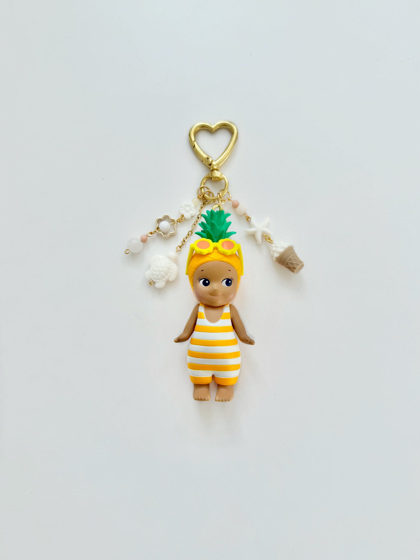 Summer Vacation Pineapple