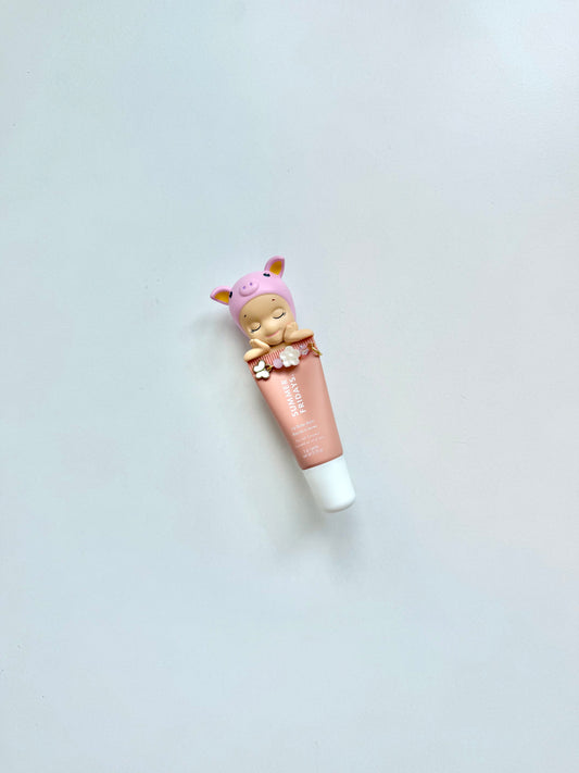 Dreaming Pig Hipper